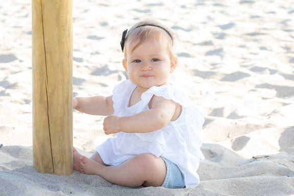 Süsse baby Fotos an der Playa de Muro - Fotógrafa Anieska