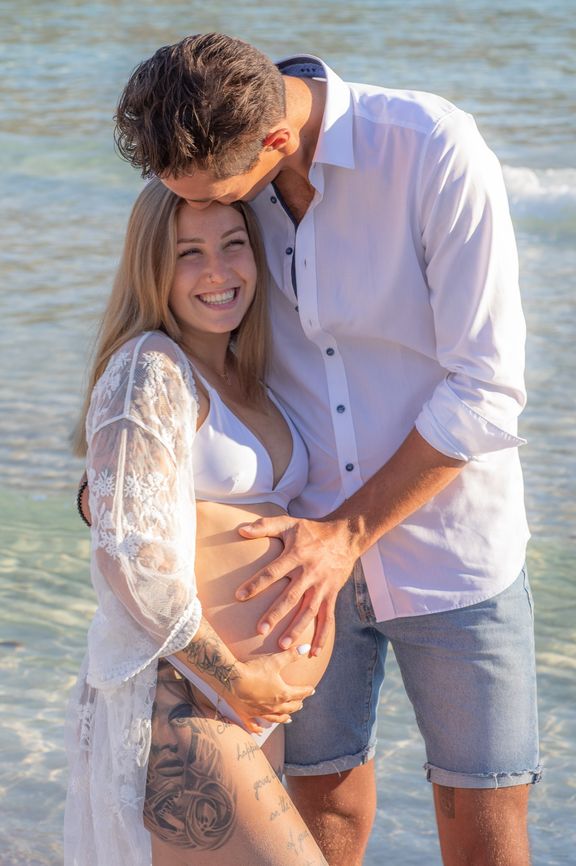 Junges Paar wartet auf Baby - Fotógrafa Anieska