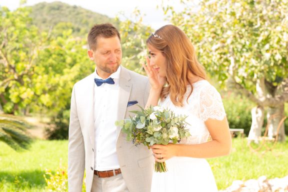 Hochzeit im Garten auf Mallorca - Fotógrafa Anieska