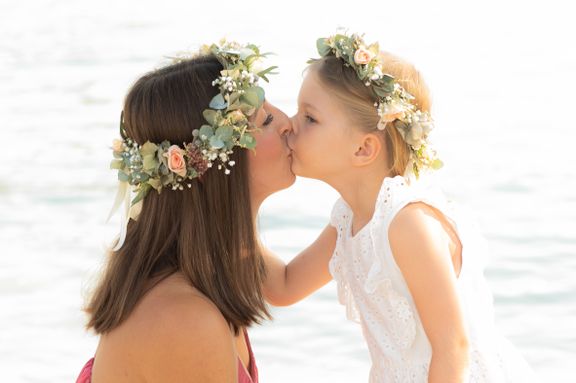 Mama und Tochter am Strand von Mallorca - Fotógrafa Anieska