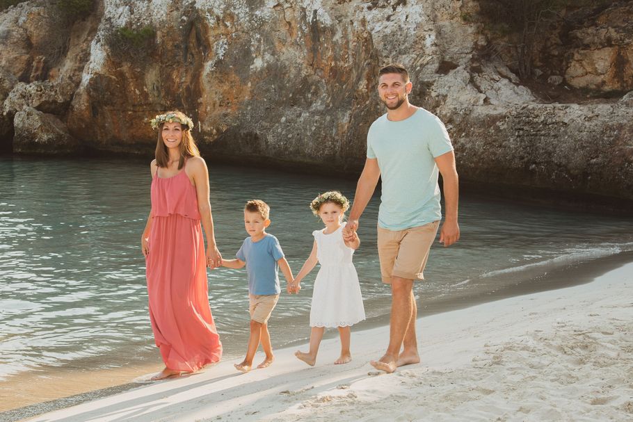 Familien Strand Fotoshooting auf Mallorca - Fotógrafa Anieska