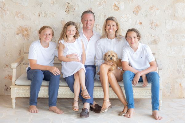 Familienfotos an der finca auf Mallorca - Fotógrafa Anieska